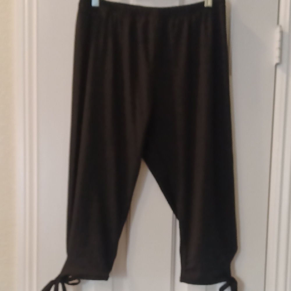 3 Pair Tie Capris XL